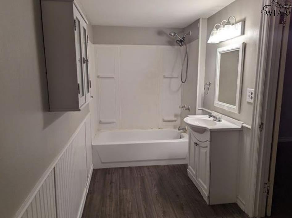 3208 Avenue Q - Photo 7 of 12
