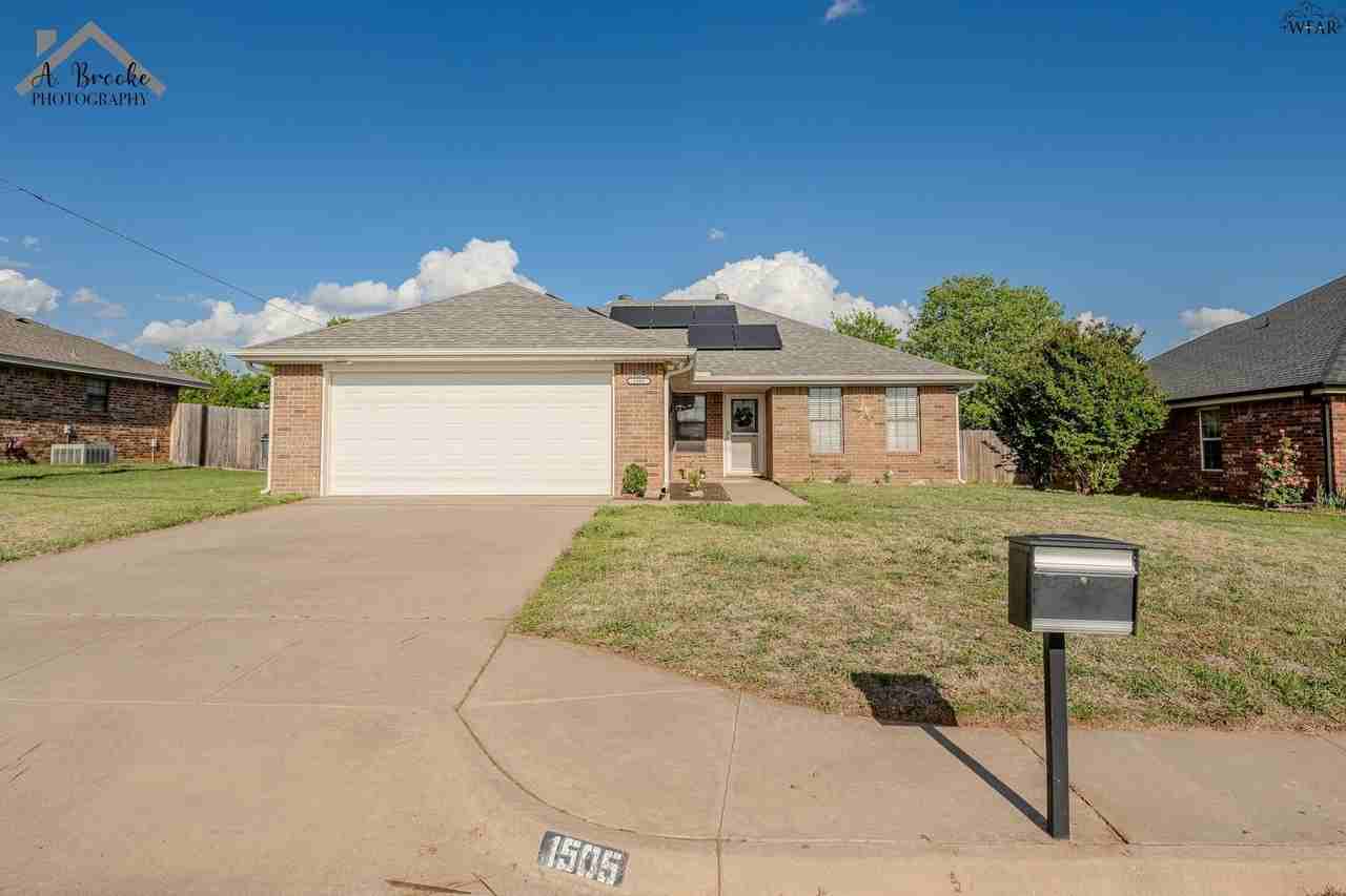 1505 City View Dr - Photo 3 of 30