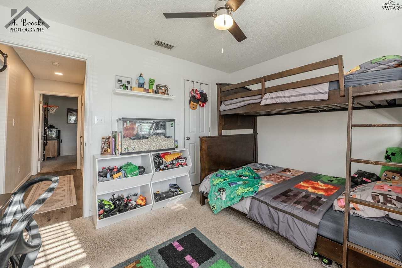 1505 City View Dr - Photo 6 of 30