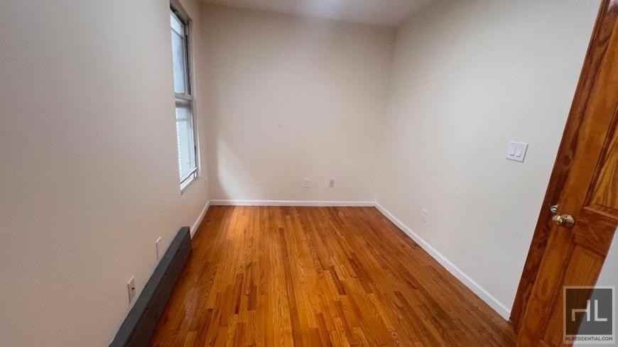 350 E 5th St - Photo 7 of 10