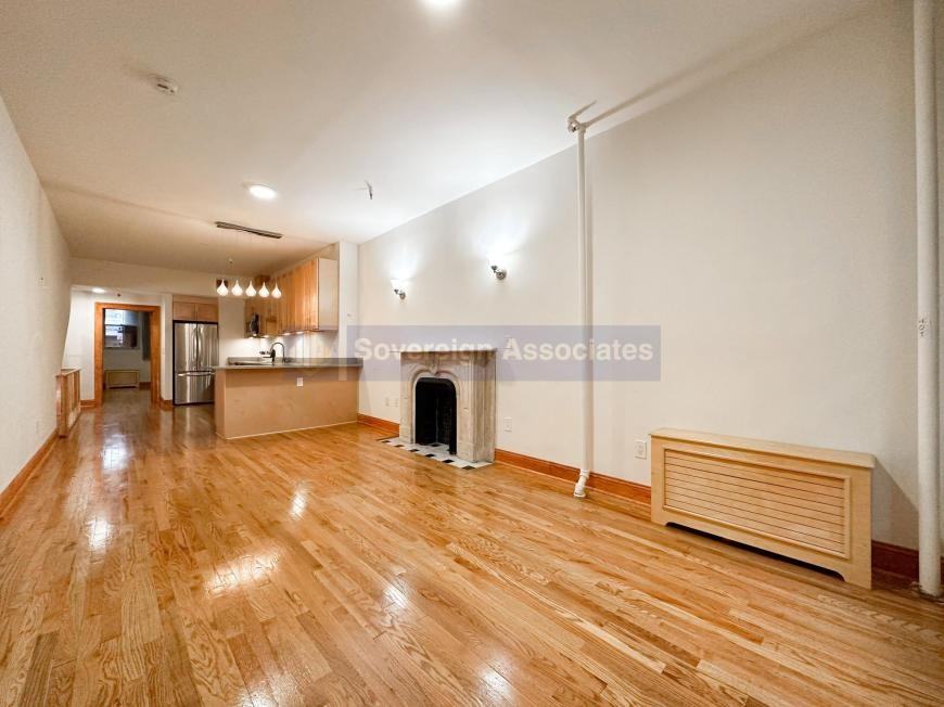 317 W 108th St - Photo 2 of 10