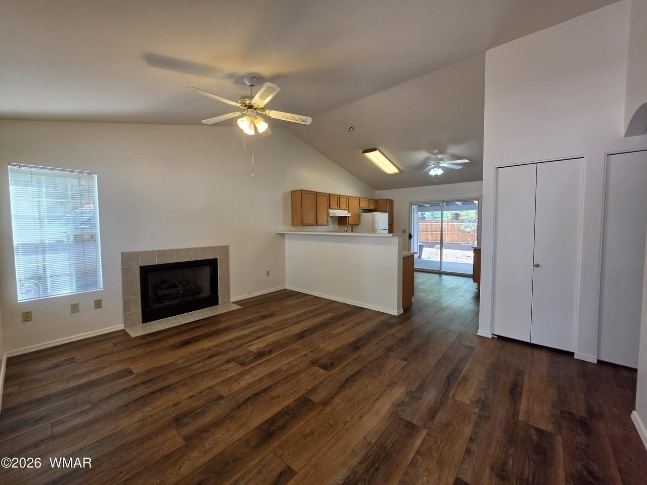 1721 W Hall St - Photo 3 of 20