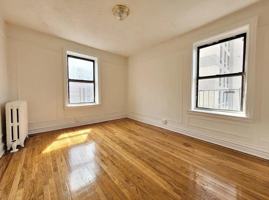featured image of 4582 Manhattan College Pkwy
