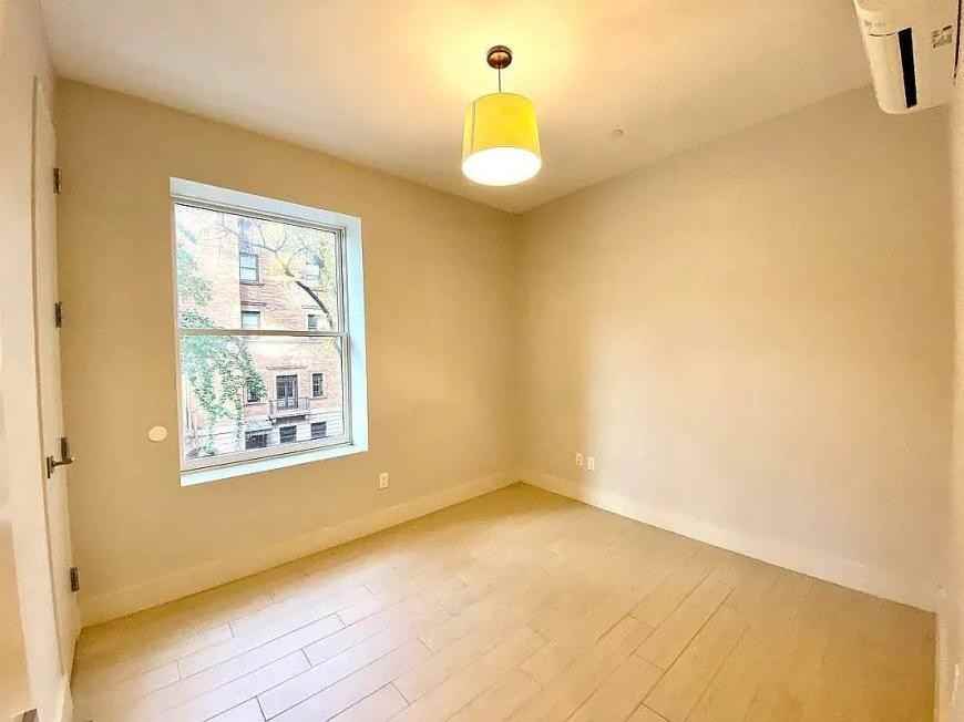 273 W 138th St - Photo 5 of 7