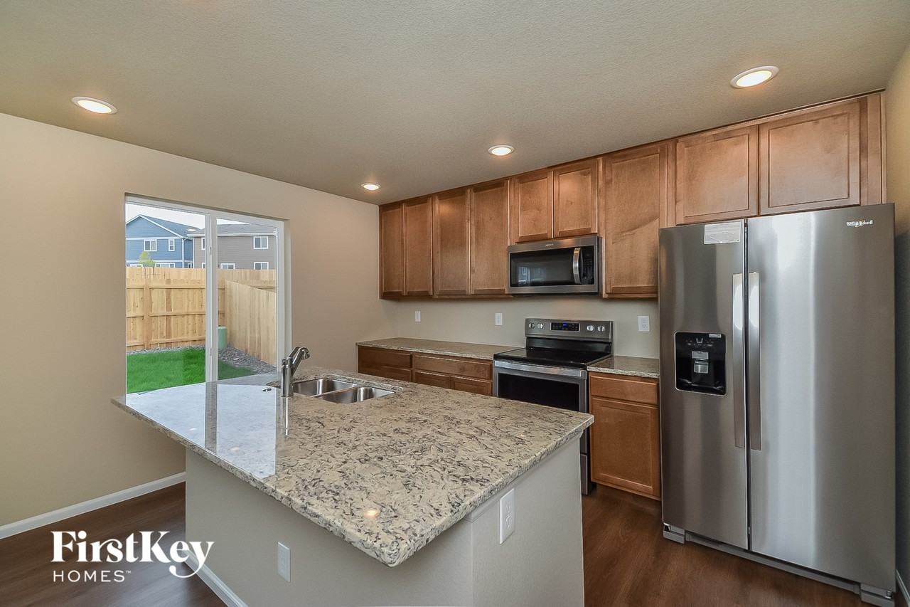 10225 Luneth Dr - Photo 5 of 15