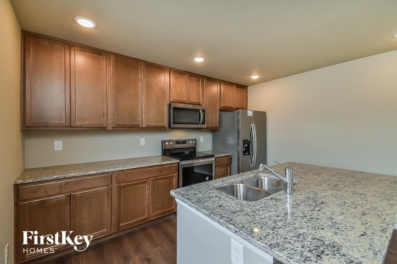 10225 Luneth Dr - Photo 6 of 15