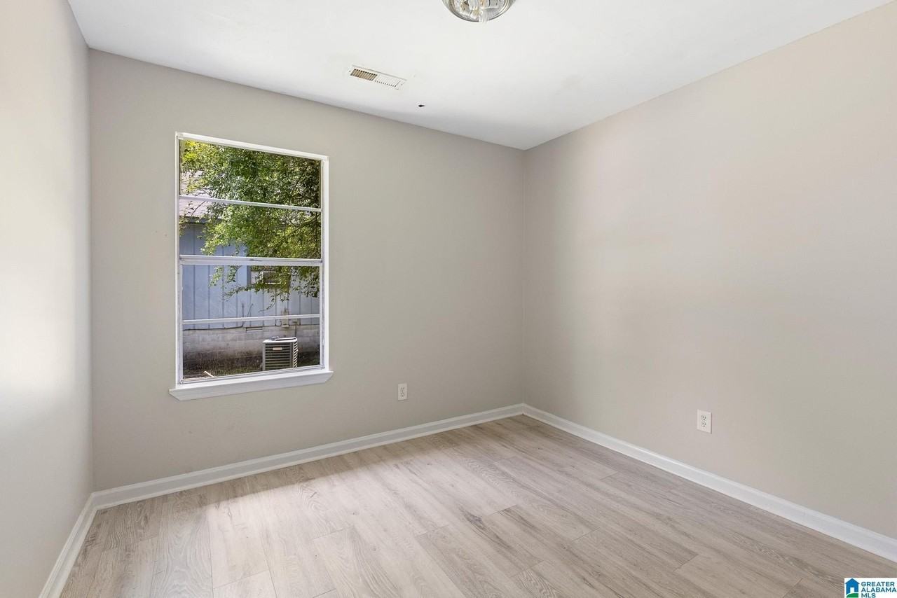 63 Bluebell St - Photo 4 of 10