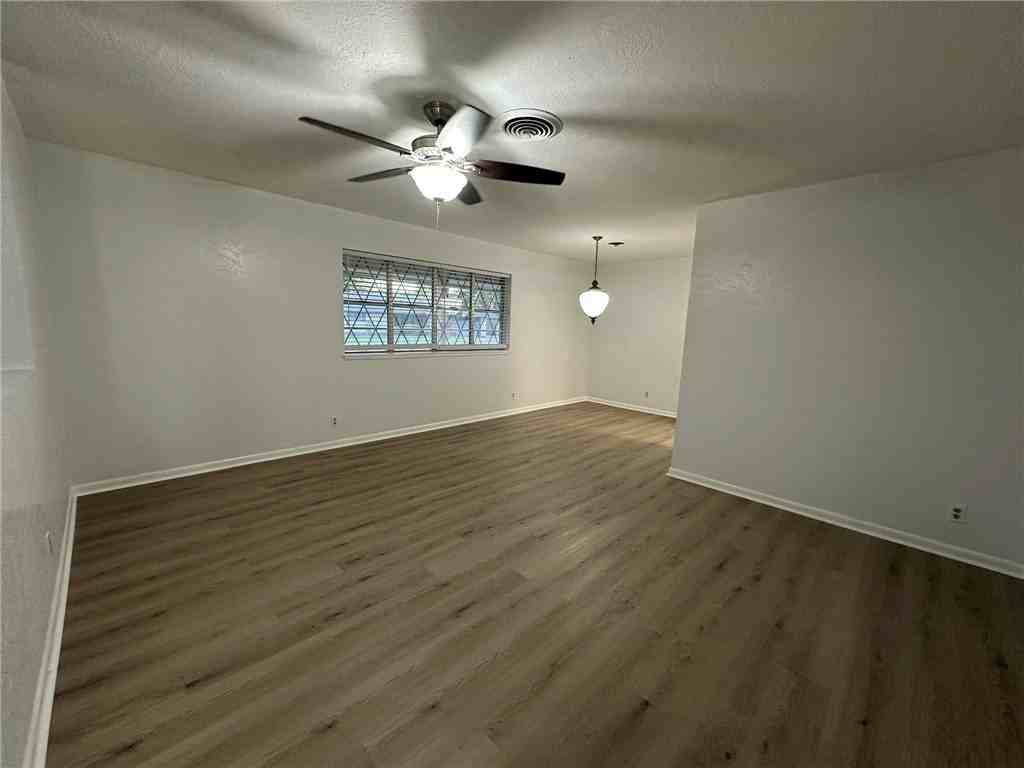 4722 Gayle Dr - Photo 3 of 25