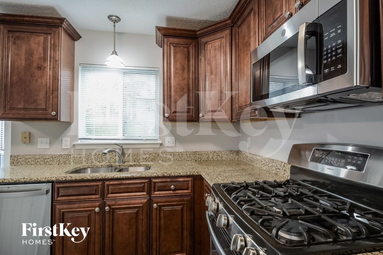 457 Oak Glen Dr - Photo 7 of 15