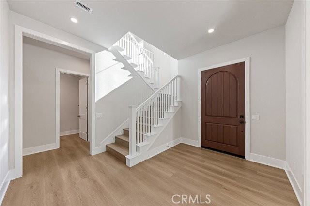 207 Alora - Photo 4 of 8