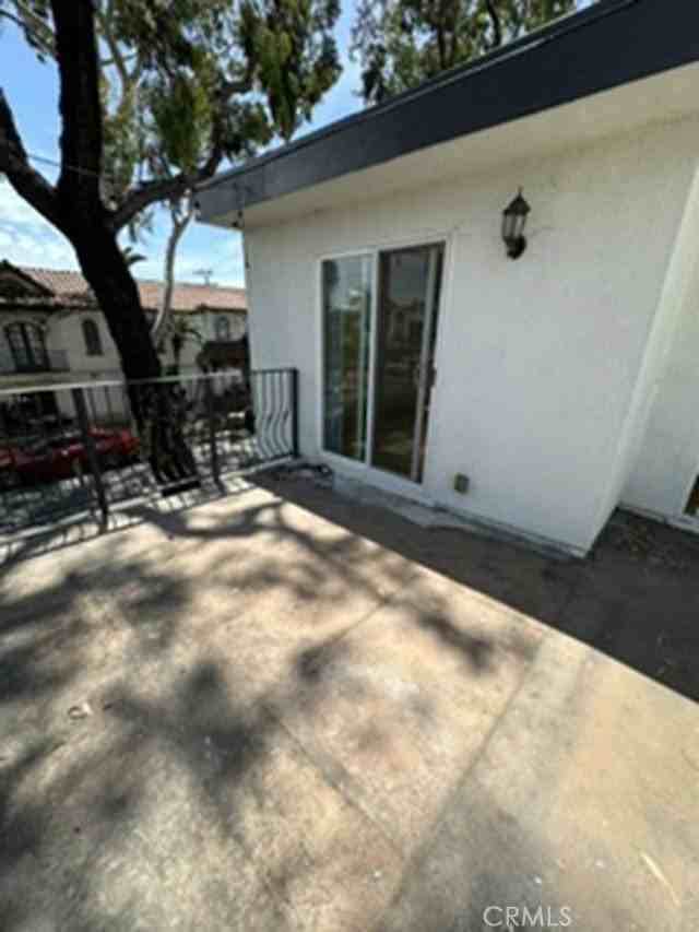 501 Marguerite Ave #1-2 - Photo 3 of 8
