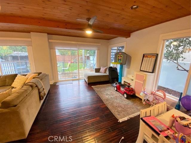 518 Westminster Ave - Photo 2 of 8