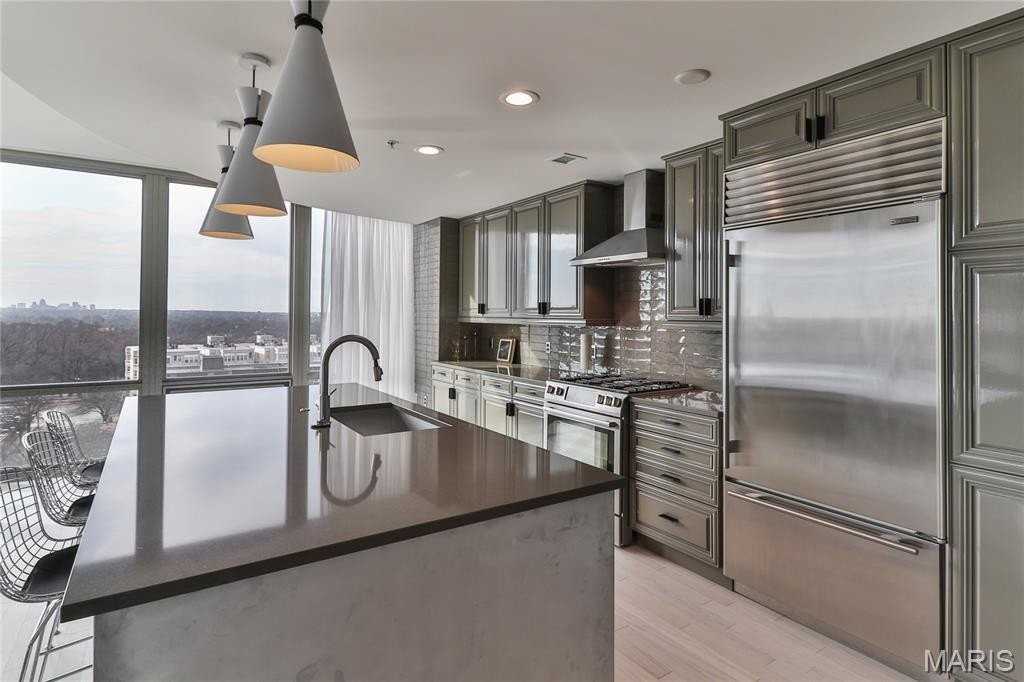 4909 Laclede Ave #1201 - Photo 4 of 40