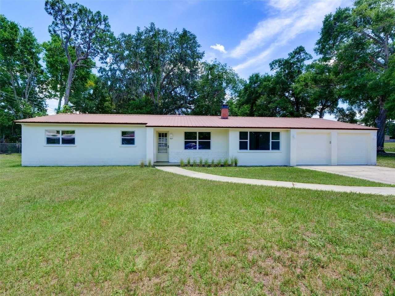 305 Sunset Dr
