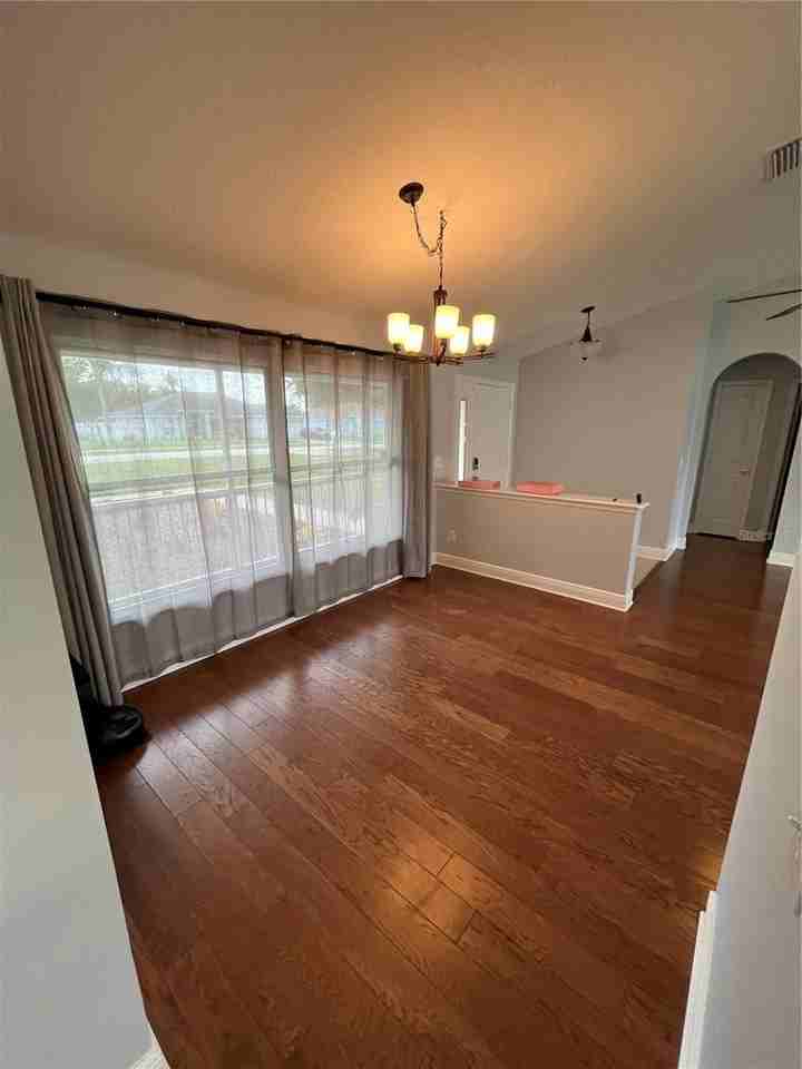 917 Marquee Dr - Photo 2 of 18