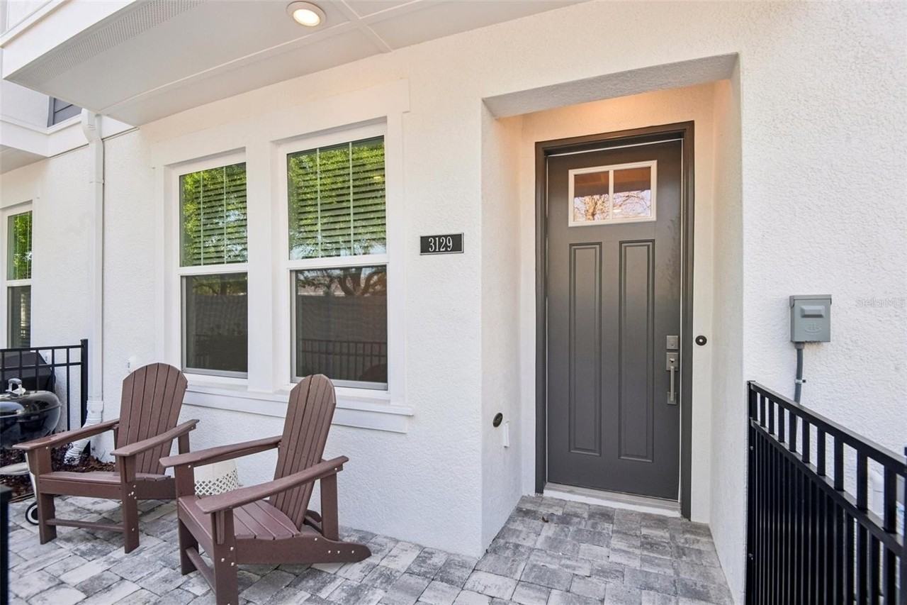 3129 4th Ter N - Photo 3 of 40