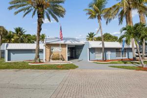 featured image of 401 Executive Center Dr