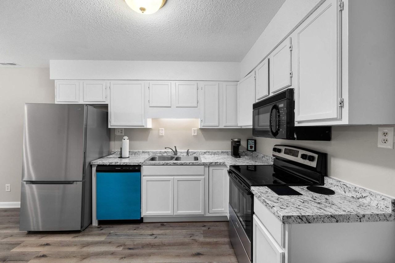 Longleaf Dr - Photo 3 of 13