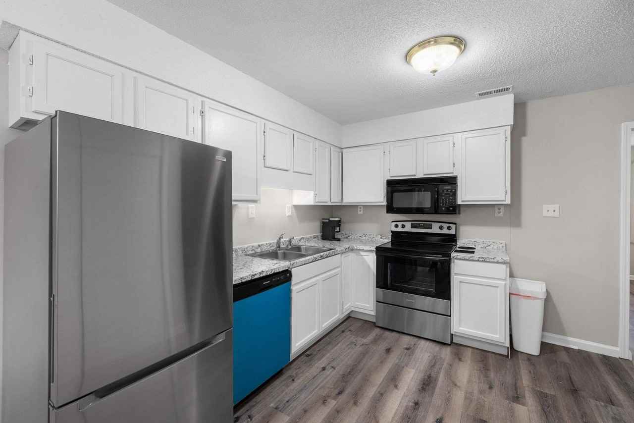 Longleaf Dr - Photo 4 of 13