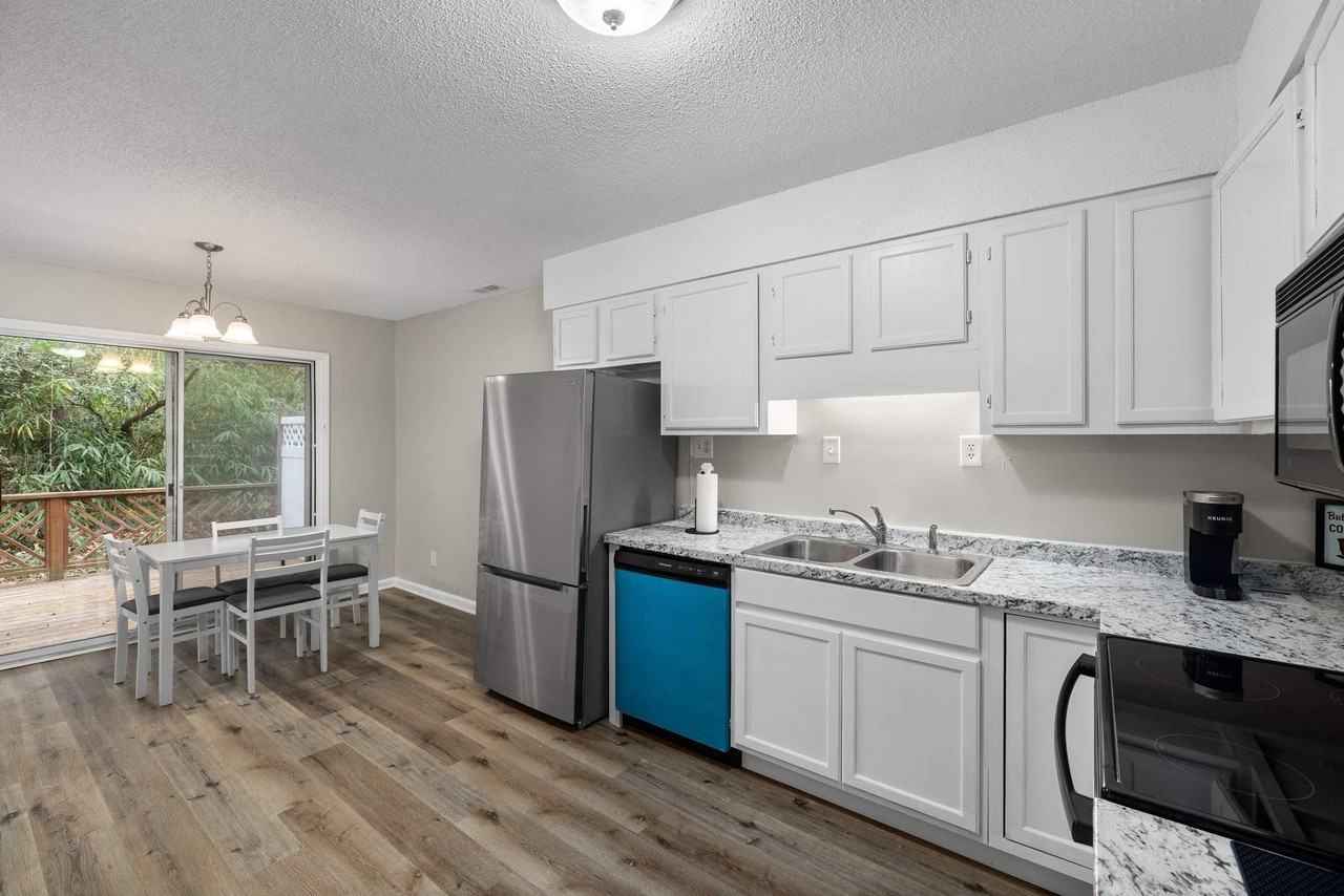 Longleaf Dr - Photo 6 of 13
