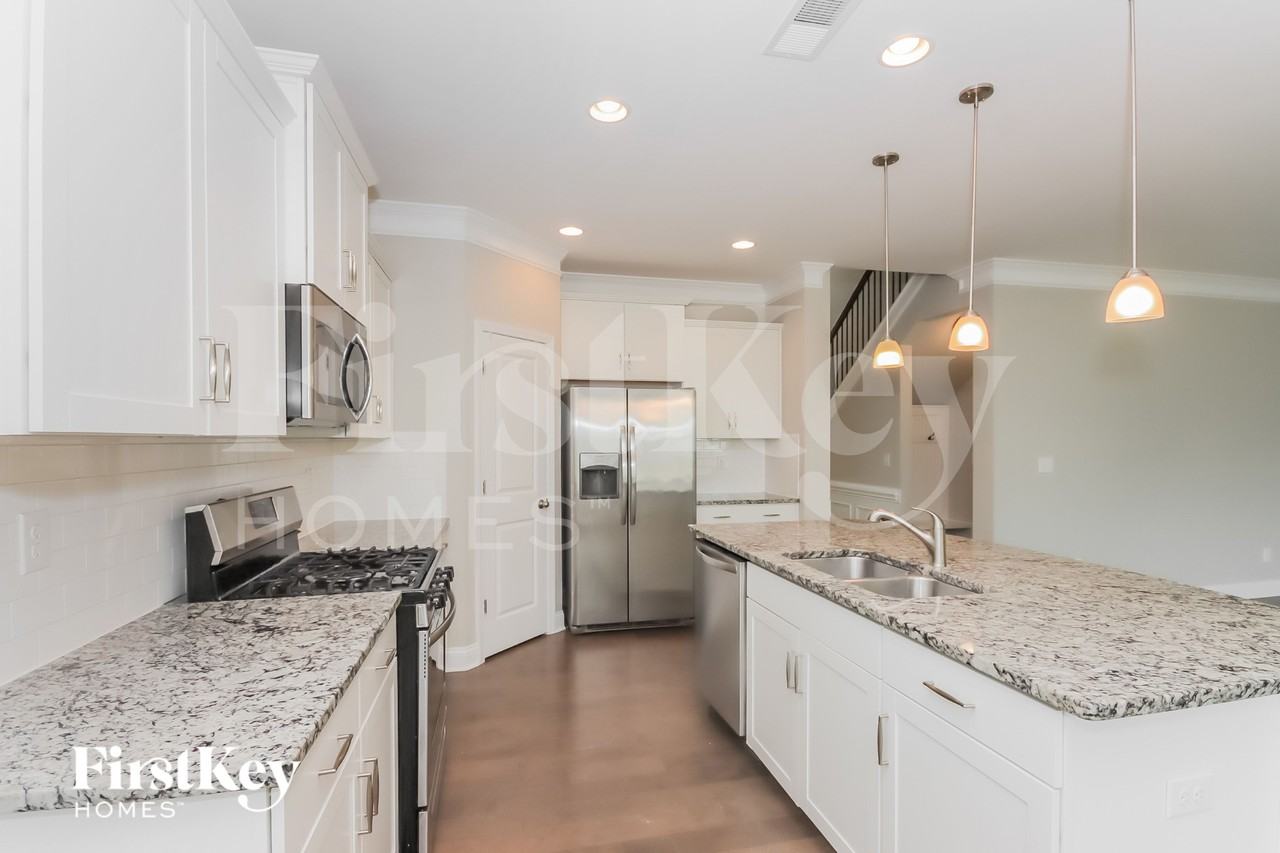3961 Norman View Dr - Photo 7 of 15