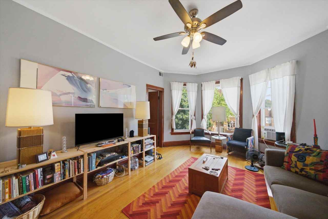3353 W Evergreen Ave #2 - Photo 2 of 8