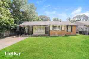 featured image of 842 Eastern Dr