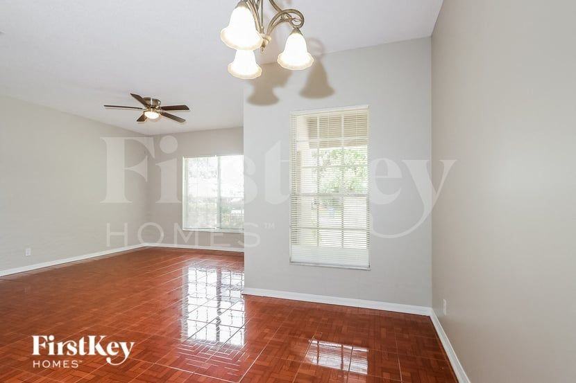 6329 Dimond St - Photo 6 of 17