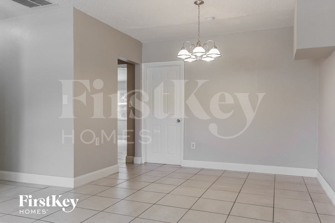4531 Neave - Photo 6 of 16
