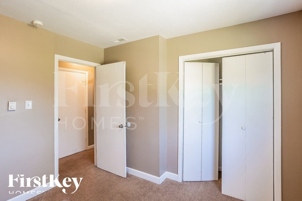 2634 Westleigh Dr - Photo 6 of 18