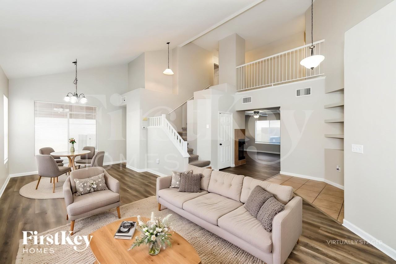 2145 Hookcross Cir - Photo 4 of 19