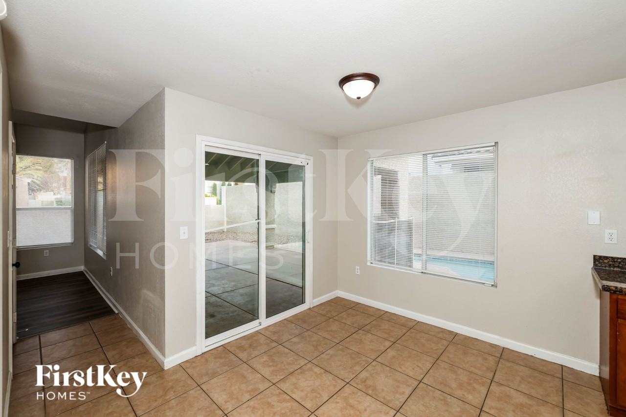 2145 Hookcross Cir - Photo 7 of 19