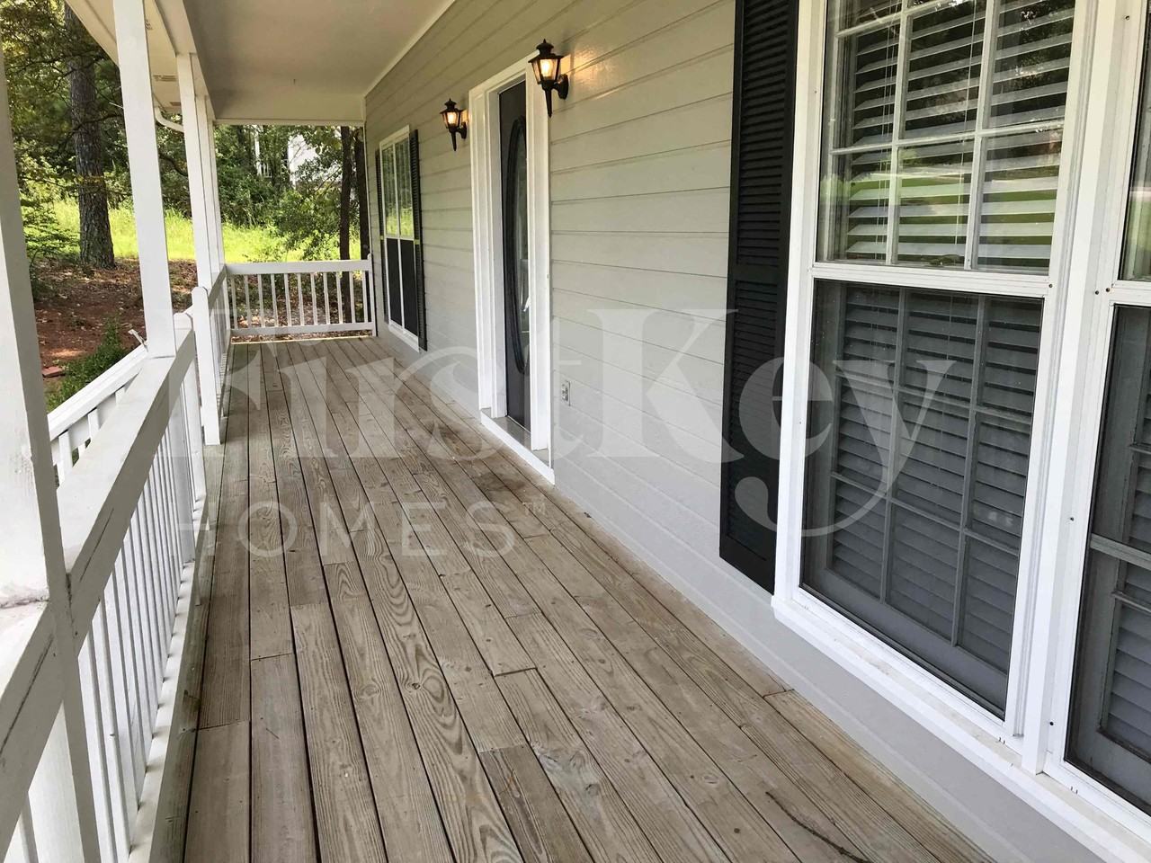 1622 Keeneland Dr - Photo 2 of 27