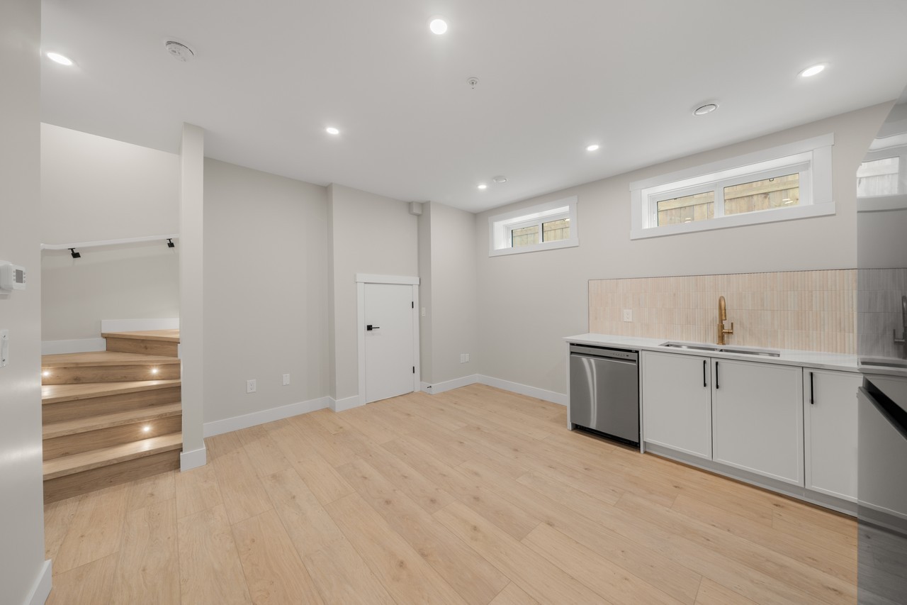 1812-B 51 Street NW - Photo 3 of 22