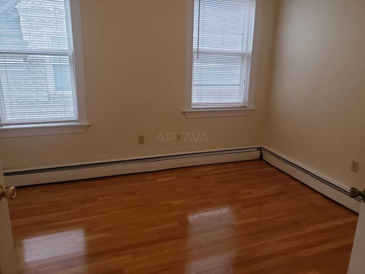 66 Morton Ave #2 - Photo 3 of 7