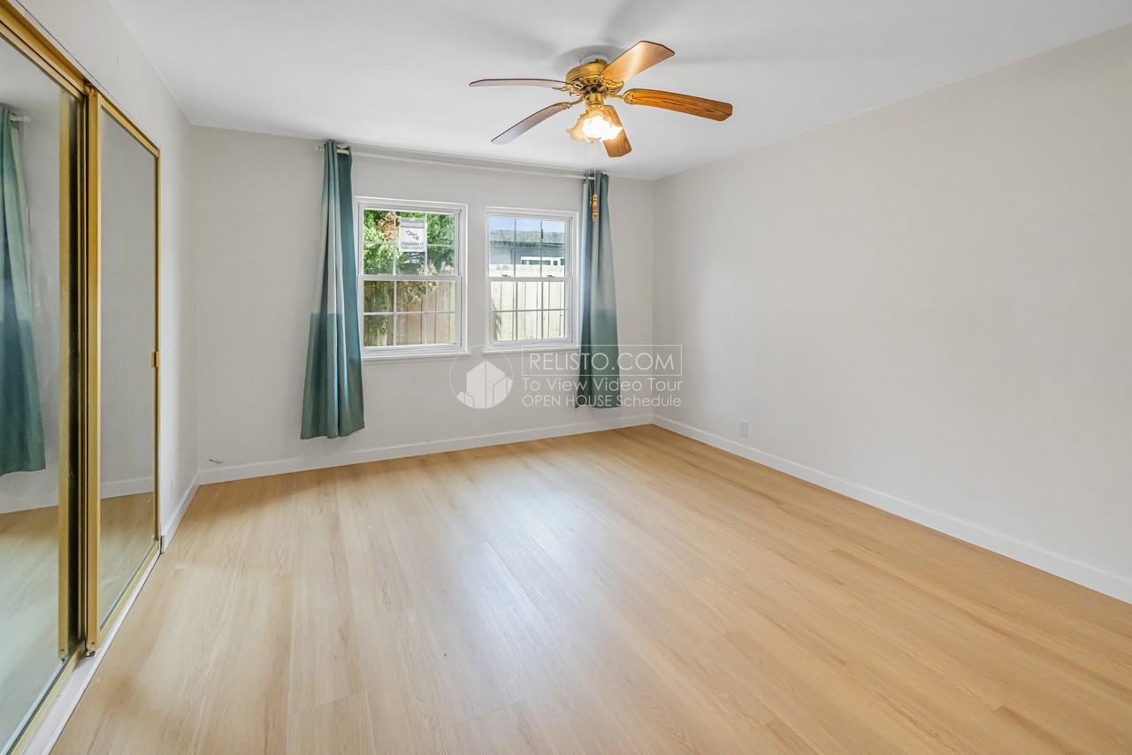 369 S 20th St - Photo 7 of 23