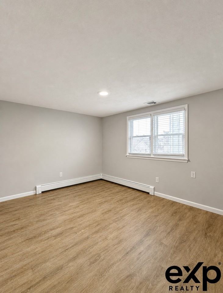 101 Rumney Rd #2 - Photo 6 of 9