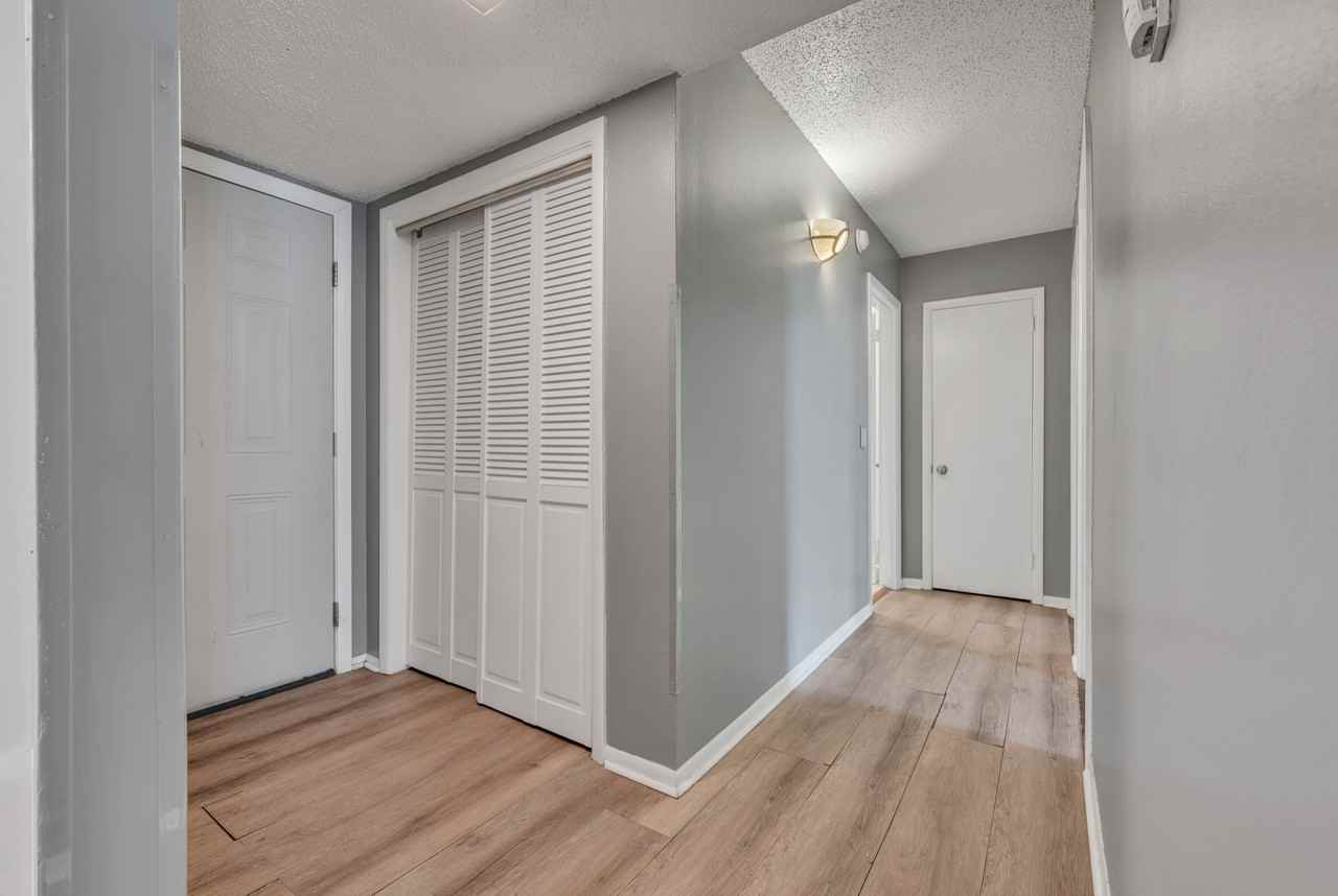 441 Harding Pl ##B2 - Photo 3 of 11