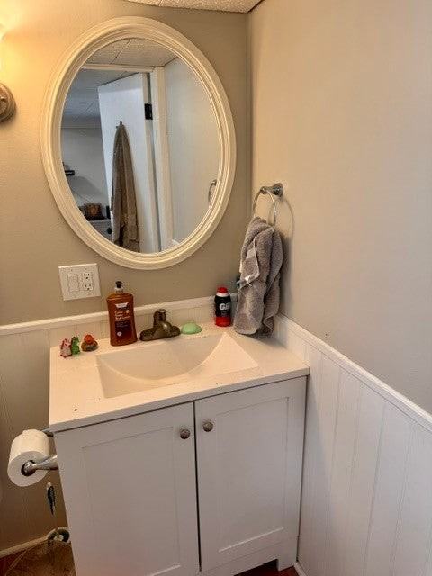 380 Liverpool Ave - Photo 4 of 8