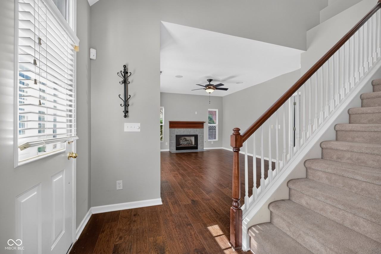 15552 Smithfield Dr - Photo 4 of 41