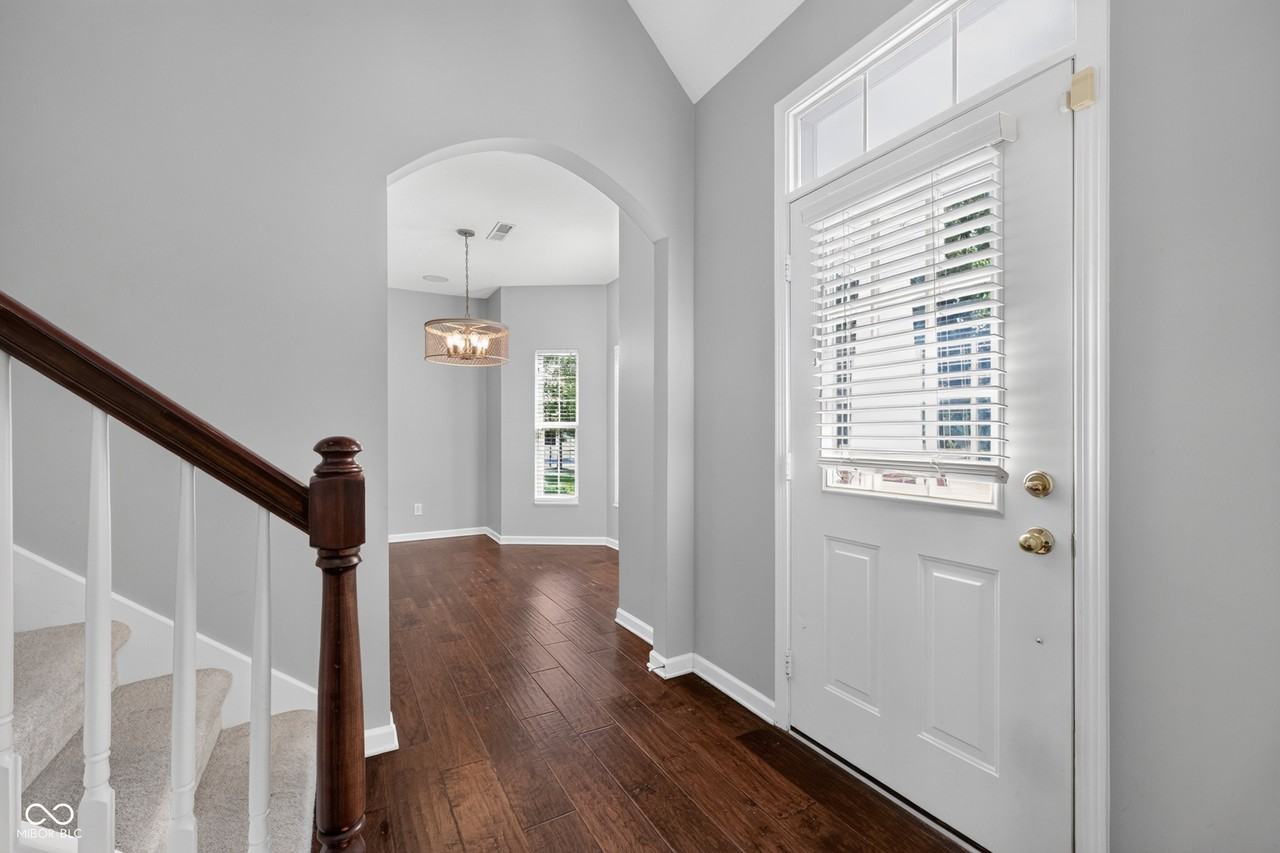 15552 Smithfield Dr - Photo 5 of 41