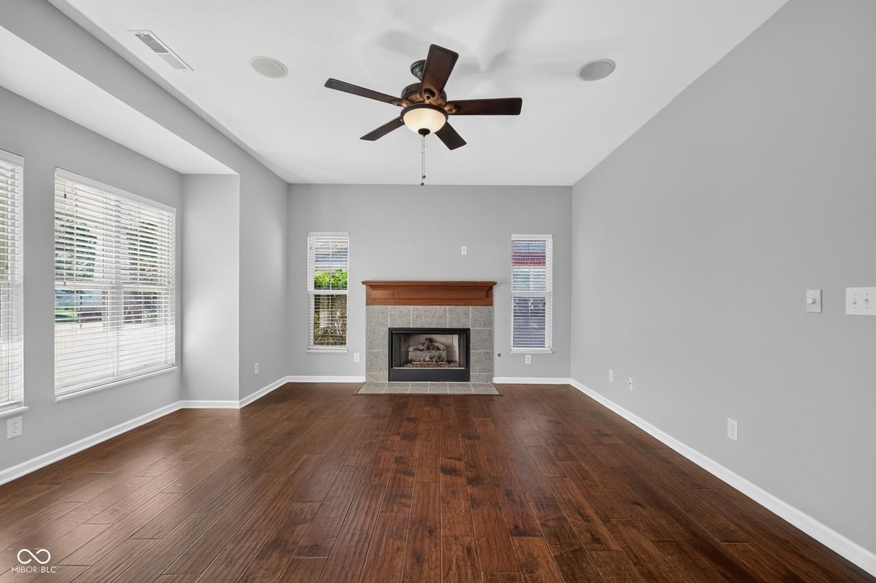 15552 Smithfield Dr - Photo 7 of 41