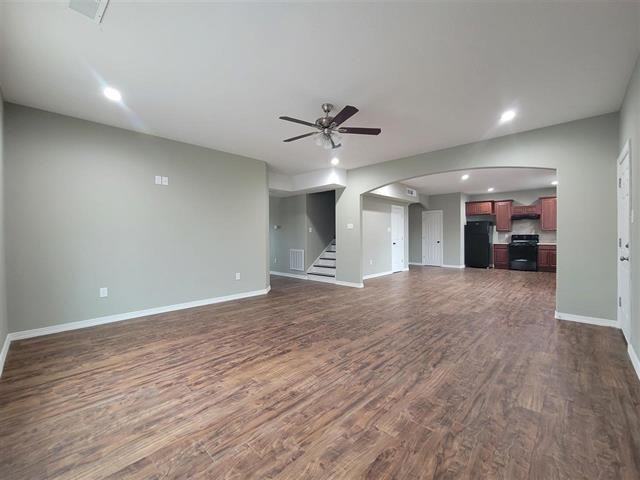 6051 25th St - Photo 3 of 34