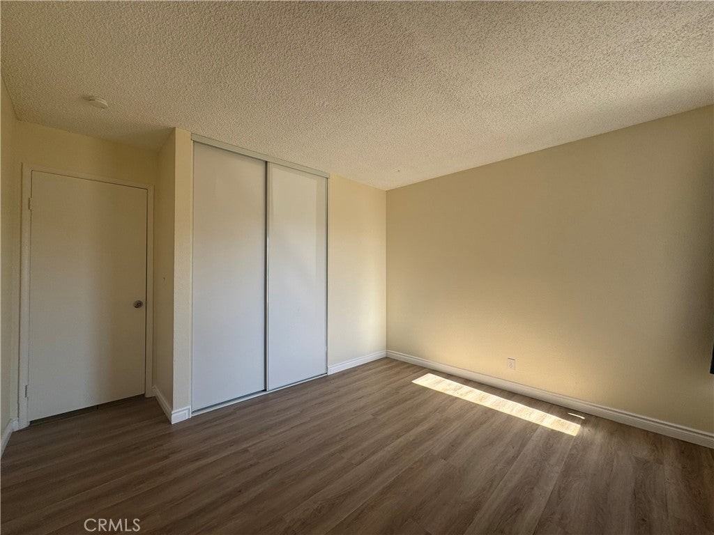 974 N Darfield Ave - Photo 4 of 14