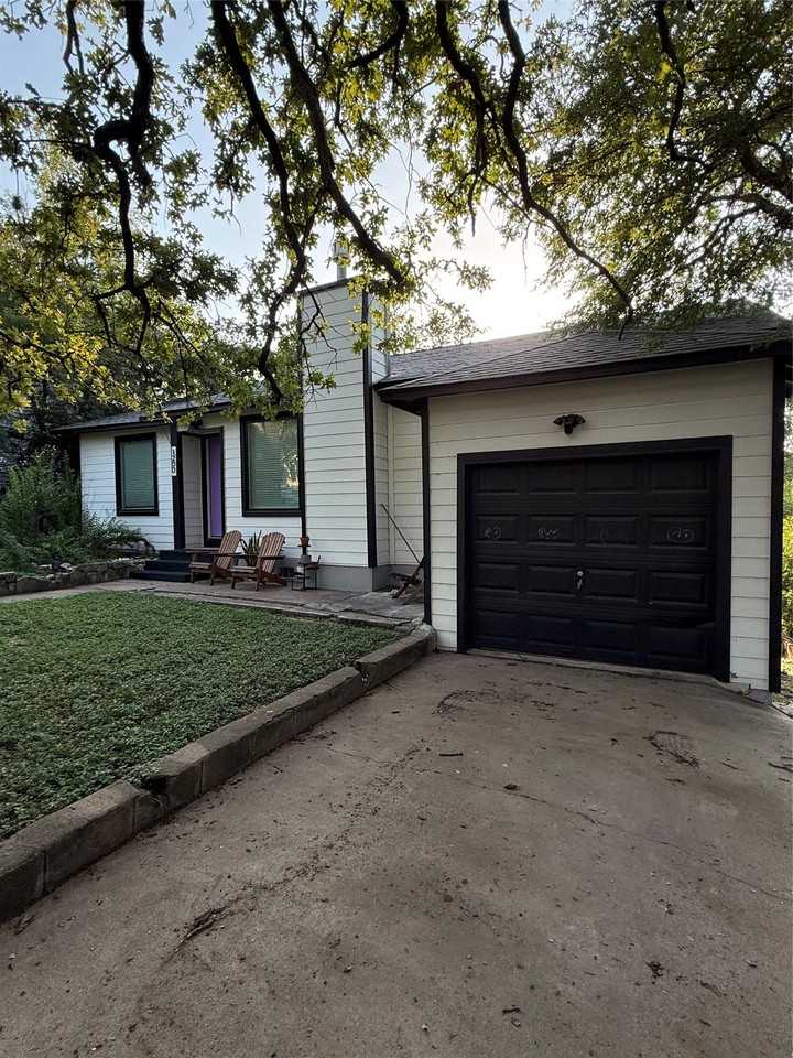 1200 Upland Dr - Photo 2 of 11