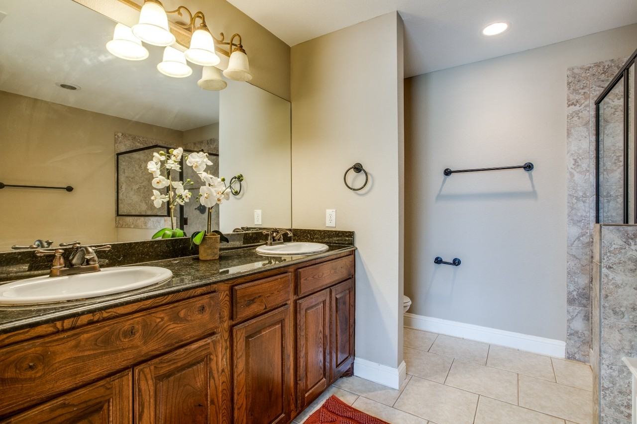 1309 Halcyon Pl - Photo 3 of 15