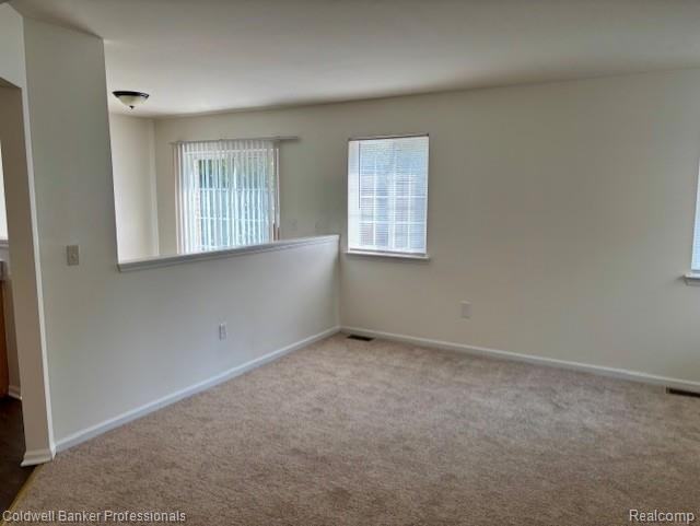 4235 Strathmore Ln - Photo 4 of 17