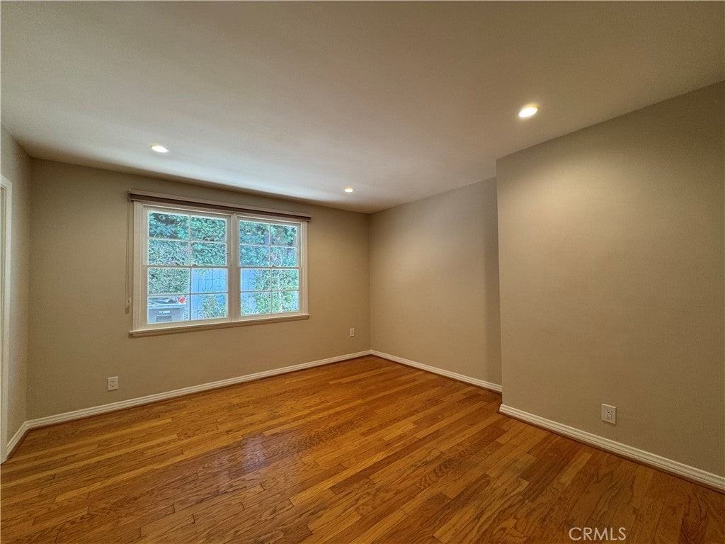 565 Sierra Vista Ave - Photo 2 of 24