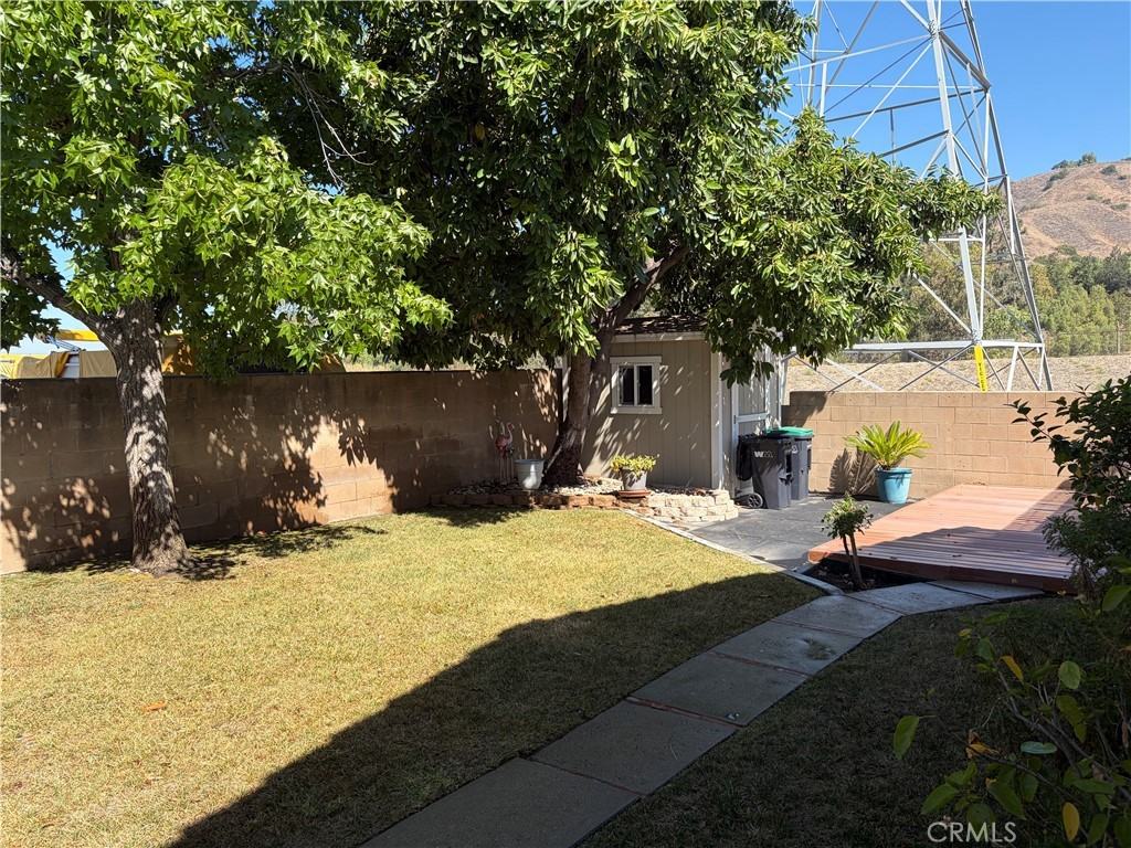 549 Canyon Hill Rd - Photo 3 of 32