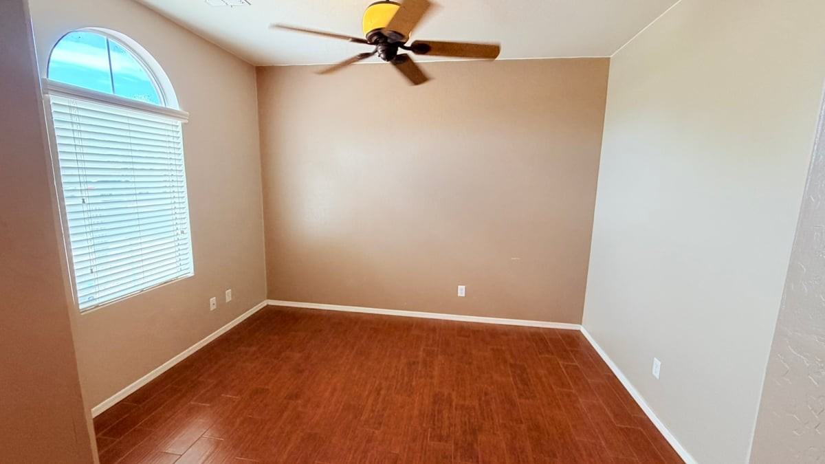 44989 W Woody Rd - Photo 3 of 18